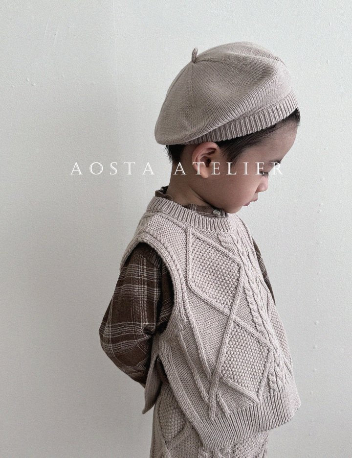 AOSTA knit vest