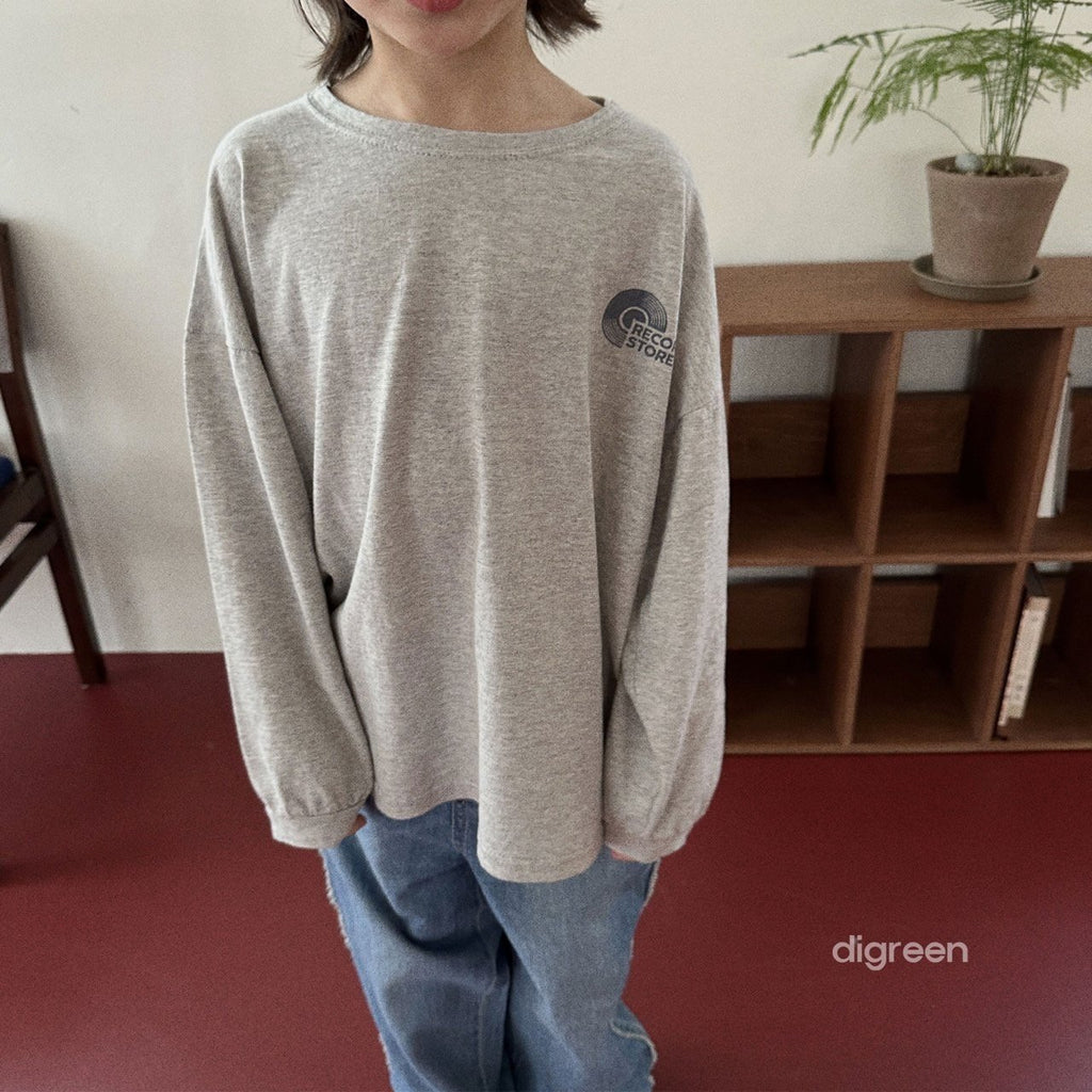韓国子供服Digreen(ディグリーン) record t-shirtsモデルカット3